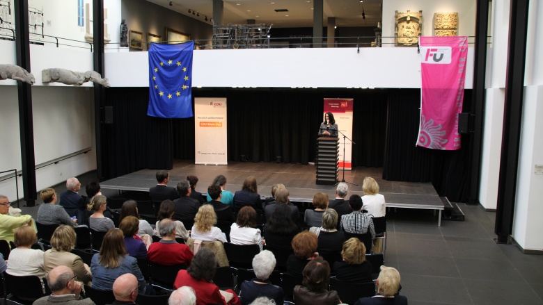 Bildzeile: Europaempfang der Frauen Union Rhein-Sieg im Siegburger Stadtmuseum