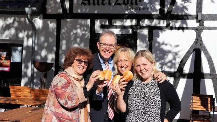 Mitgliederversammlung mit leckerem Frühstück und unserem Europaabgeordneten Axel Voss: Eine tolle Idee von Renate Herrmanns!