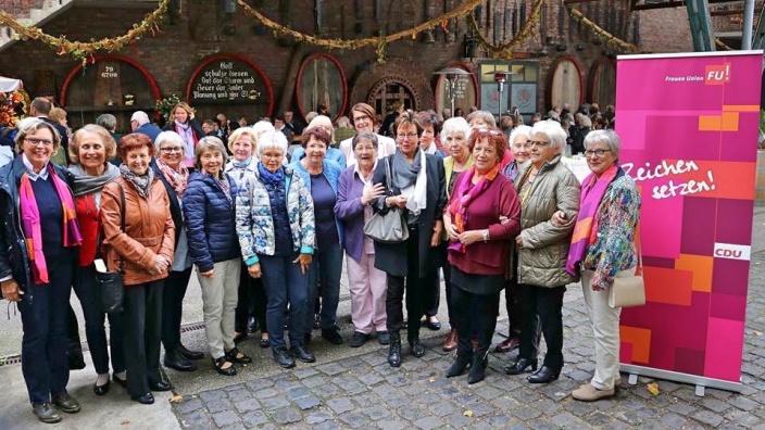 40 Jahre Kleiderstube Bornheim: Großartige Frauen, großartiges Engagement, großartige Projekte!