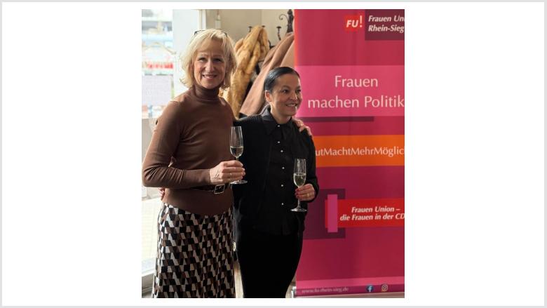 Monika Grünewald und die Mitgliederbeauftragte Safia Reinbold