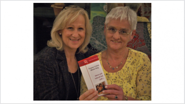 Brigitte Schnupp und Monika Grünewald beim Infoabend der FU Sankt Augustin