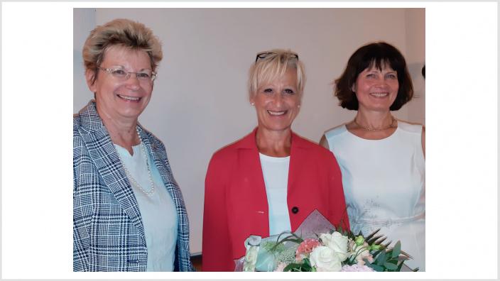 Monika Grünewald (Mitte) mit den beiden Stellvertreterinnen Sabrina Gutsche (re.) und Martina Unger (li.)